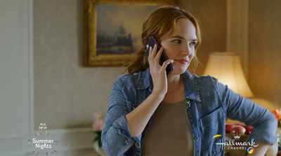 Yeah, the wi-fi around here
is a little unpredictable. - Love on Harbor Island
