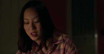 Yeah, think, she's probably
trying to reach me now. - Night Shift