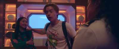 - Yeah?
- This is Sophie, my girlfriend. - Moonshot