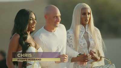 Yeah, your two wives.
[laughing] - The Real Housewives of Dubai