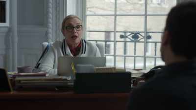 Yeah, but we had a custody agreement.
She can't just completely... - Fleishman Is in Trouble