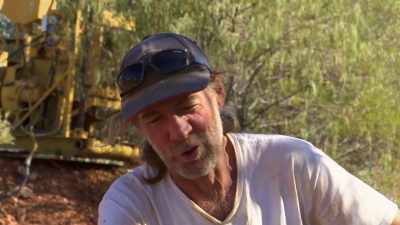 Yeah, we had a little moment there,
but nothing serious. - Outback Opal Hunters