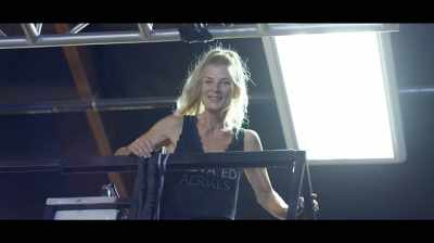 Yeah, well, let's just
show him what you got, huh? - The Aerialist