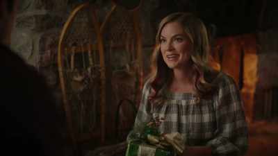 Yeah. Well, like I said,
it's a thing. - Unwrapping Christmas: Olivia's Reunion