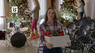 Yeah, she went to Nashville,
to do the duet with Hunter. - Our Christmas Love Song