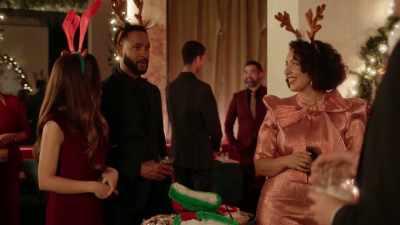 Yeah, we're just trying to
revive an old connection, - Jingle All the Way to Love