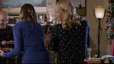 Yeah, we're pretty lucky like that. - Road to Christmas