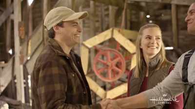 Yeah, we're... we
gotta meet Carol. - Heart of Down Under