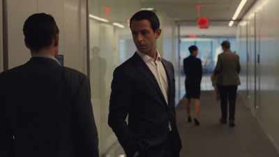 - Yeah.
- What happened? - Succession