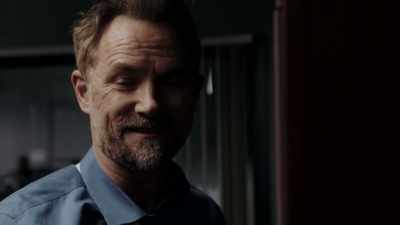 Yeah? What train?
Where were you going? - Damien