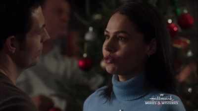- Yeah, what's up?
- Um... - Christmas Encore