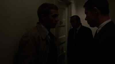 -Yeah, who is it?
-Police. - Bullitt
