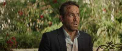 - Yeah?
- Yeah, for... for Darius. - Hitman's Wife's Bodyguard