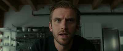 Yeah, yeah, I'm working in the bar. - Colossal