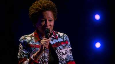 Yeah, yeah, you know,
the pastor would say, you know, - Wanda Sykes: I'm an Entertainer