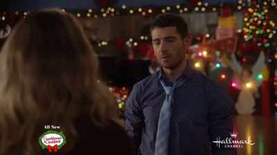 - Yeah, yeah. My dad was always
like, the guy on the piano. - A Royal Queens Christmas