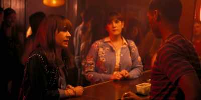 Yeah, yeah, yeah. Dax, this is Gail.
She comes from the Internet. - Girlboss