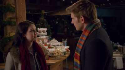 Yeah. Yeah,
you're the local girl, right? - A Sweet Christmas Romance