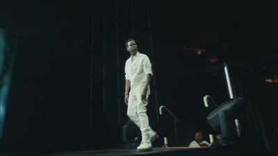 ♪ Yeah, yo, yo ♪ - Kevin Hart & Chris Rock: Headliners Only