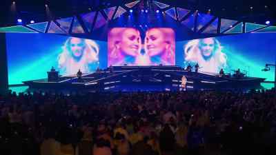 Yeah, but you know we're
happy to do that for you. - Carrie Underwood: Reflection