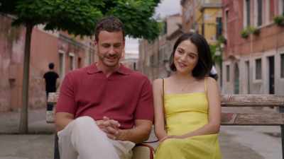 Yeah, if you lived here,
you could do that every day. - A Very Venice Romance