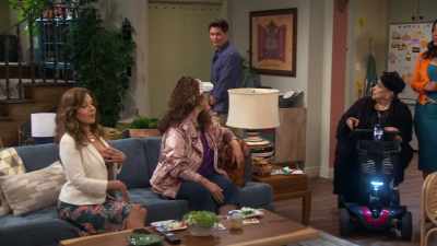 - Yeah, you'll get reception
in an elevator, on the moon, - Lopez vs Lopez