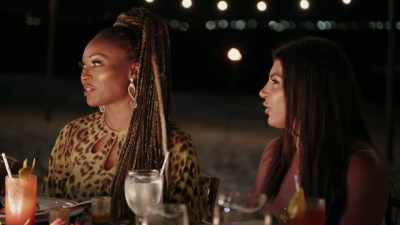 - Yeah. You're really cool.
- 'Cause I love humor, - The Real Housewives Ultimate Girls Trip