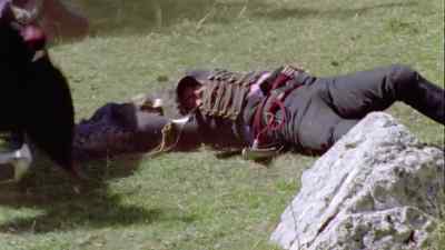 - Yee-ah. Yah.
- Dan, bring him down. - Sharpe's Battle
