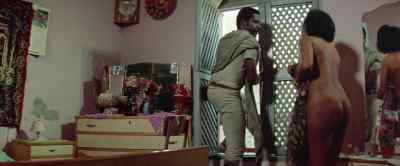 [YELLING IN MANTA] - Shaft in Africa