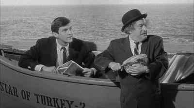 (YELLING) - The Three Stooges Go Around the World in a Daze