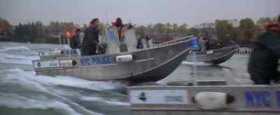 Yellow hovercraft,
200 meters dead ahead. - Rumble in the Bronx