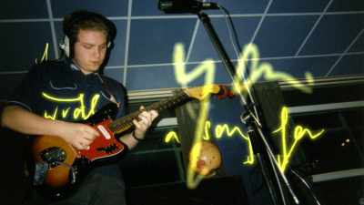 ["Yellow" playing] - Coldplay: A Head Full of Dreams