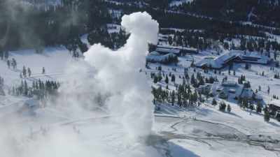 Yellowstone's
most famous attraction - Epic Yellowstone