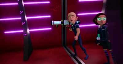 -[yells]
-[all exclaim] - Spy Kids: Mission Critical