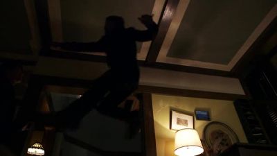 (YELLS) - Grimm