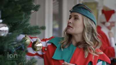 Yep. He loves
to complain about it, - A Royal Christmas Engagement