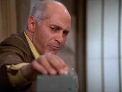 - Yep?
- Mr. Fort is here. - Mission: Impossible