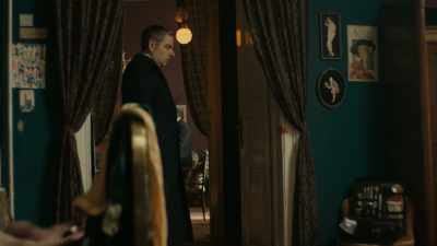 Yep, that's blood. It's fresh,
and it's not hers. - Maigret in Montmartre