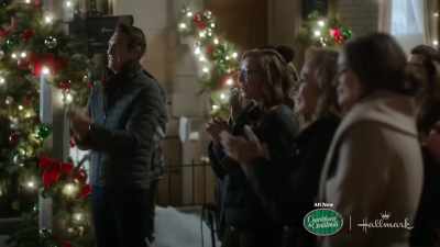 Yes! Alright!
Wow! Thank you! - Lights, Camera, Christmas!