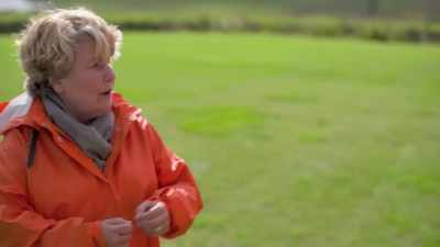 -- Yes. -- Although I've not seen
your hair look as nice as that - Extraordinary Escapes with Sandi Toksvig
