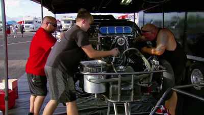 Yes, we are having
a terrible year, - Street Outlaws No Prep Kings Team Attack