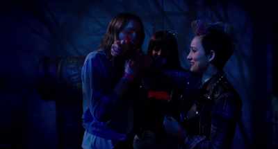 - Yes.
- (BOTH LAUGH) - Hell Fest