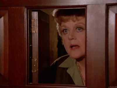 Yes, can I help you? - Murder, She Wrote