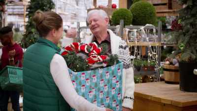 Yes. (chuckling) - Meet Me Under the Mistletoe