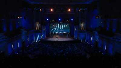 - Yes!
- [crowd cheering] - Hannah Gadsby's Gender Agenda