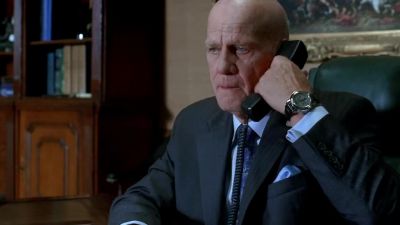 - Yes?
- Don Self is not at his house. - Prison Break