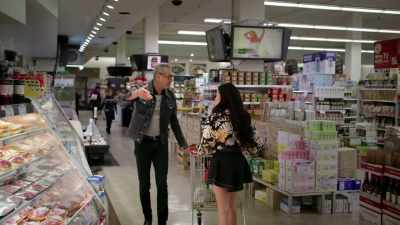 - Yes
- down toward the checkout - The World According to Jeff Goldblum