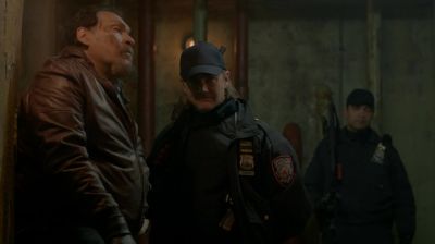 Yes, I can. - The Strain