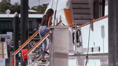Yes, I like to be the one
that does the stepping-on, so... - Below Deck Down Under