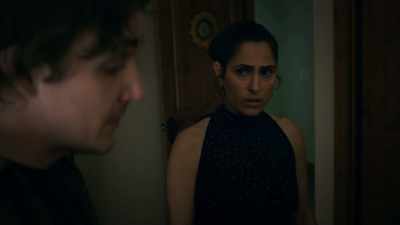 - Yes.
- I mean, your hair is-- - What Comes Around